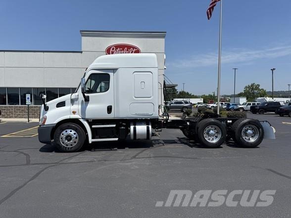 Freightliner CASCADIA 116 Влекачи