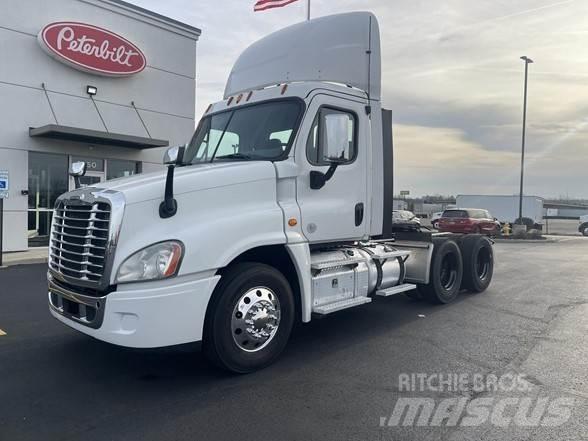 Freightliner CASCADIA 125 Влекачи
