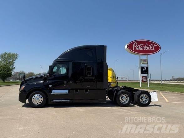 Freightliner CASCADIA 126 Влекачи