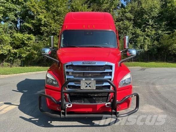 Freightliner CASCADIA 126 Влекачи