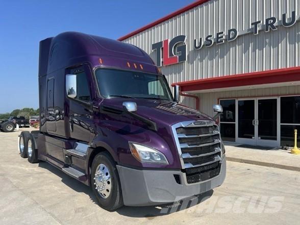 Freightliner CASCADIA 126 Влекачи