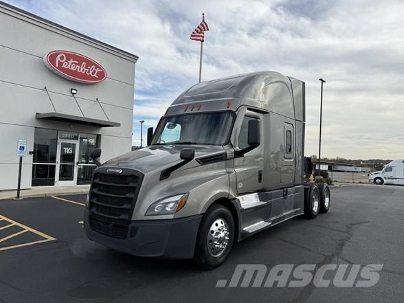 Freightliner CASCADIA 126 Влекачи