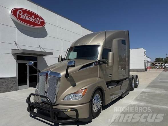 Kenworth T680 Влекачи