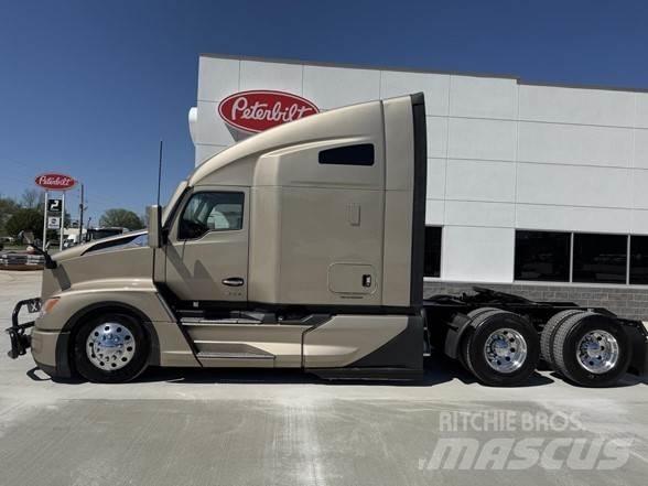 Kenworth T680 Влекачи
