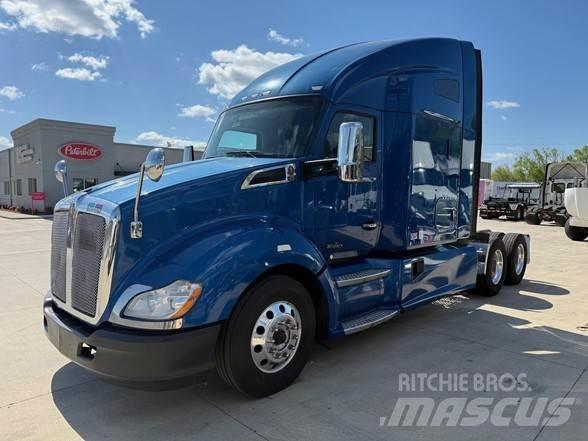 Kenworth T680 Влекачи