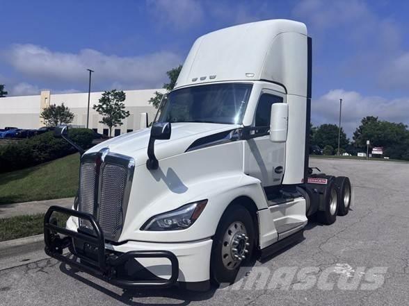 Kenworth T680 Влекачи
