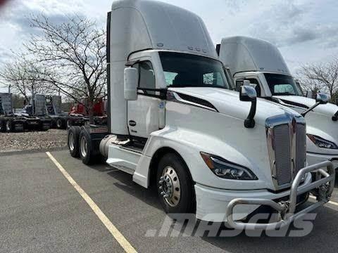 Kenworth T680 Влекачи