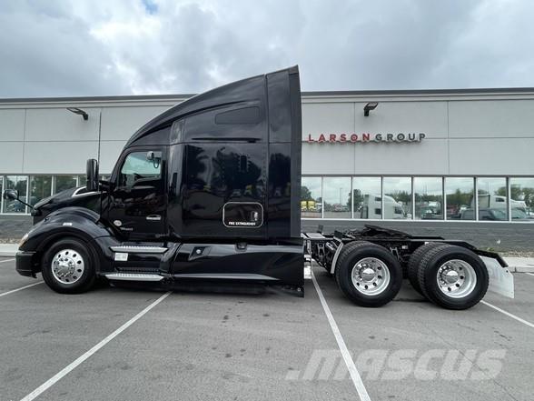 Kenworth T680 Влекачи