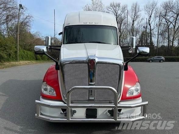 Kenworth T680 Влекачи