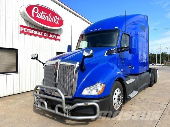 Kenworth T680 Влекачи