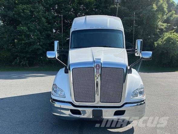 Kenworth T680 Влекачи