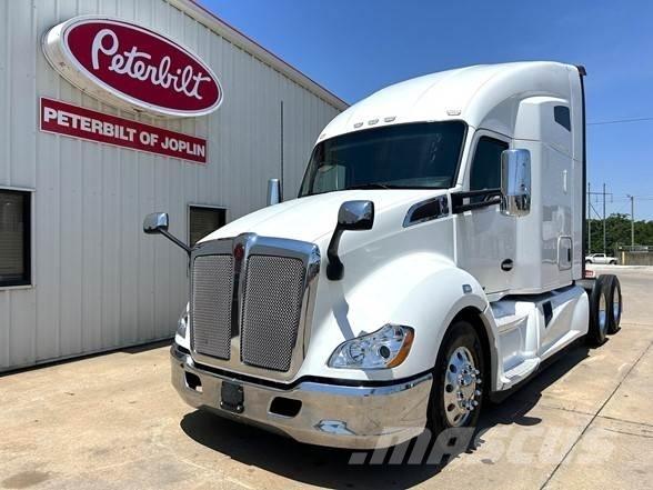 Kenworth T680 Влекачи