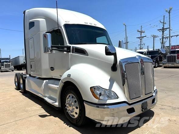 Kenworth T680 Влекачи
