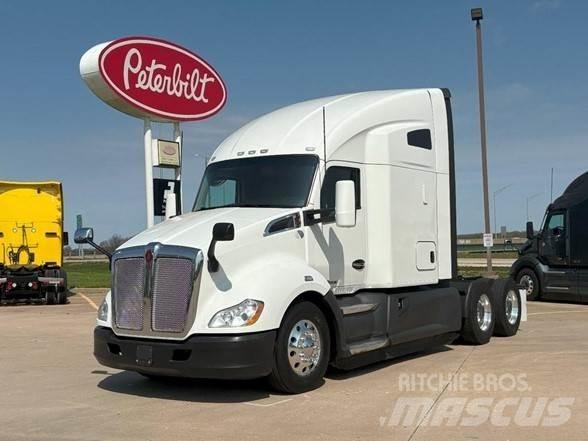 Kenworth T680 Влекачи