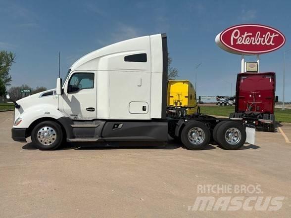 Kenworth T680 Влекачи