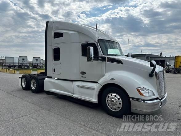 Kenworth T680 Влекачи