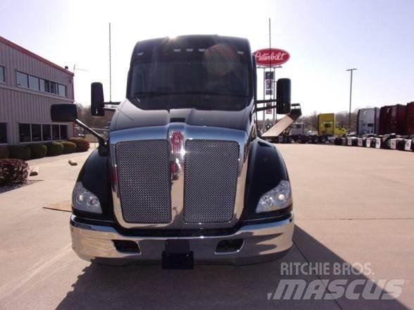 Kenworth T680 Влекачи