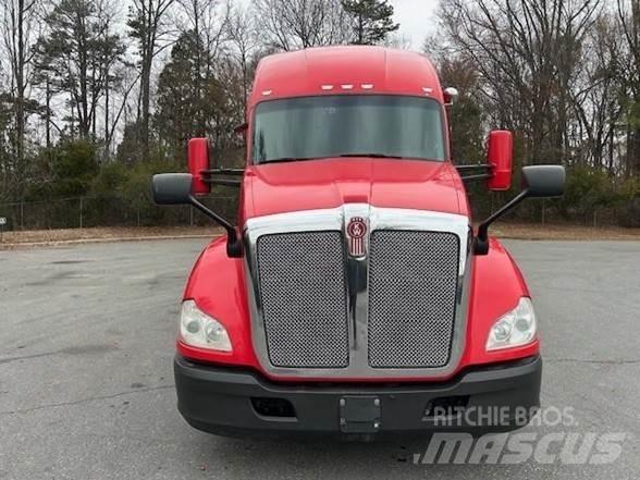 Kenworth T680 Влекачи