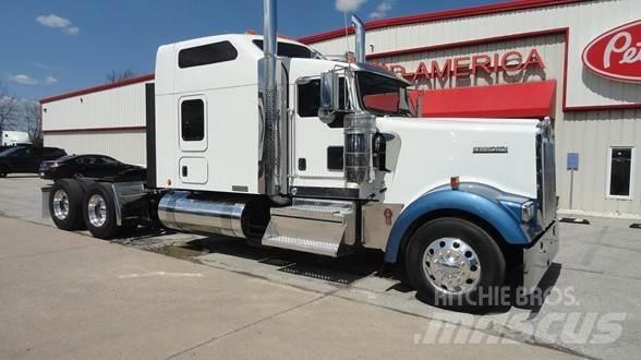 Kenworth W900L Влекачи