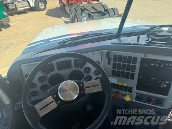 Mack PINNACLE CHU613 Влекачи