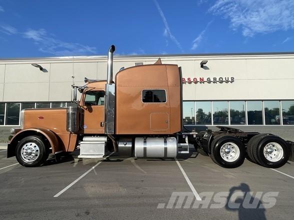 Peterbilt 389 Влекачи