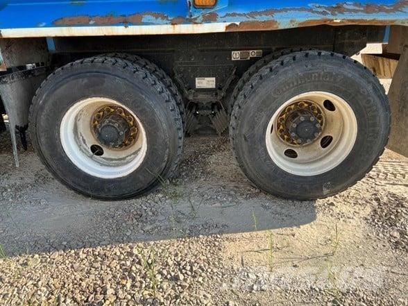Peterbilt 520 Камиони за отпадъци