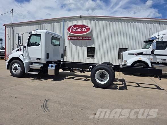 Peterbilt 536 Шаси кабини