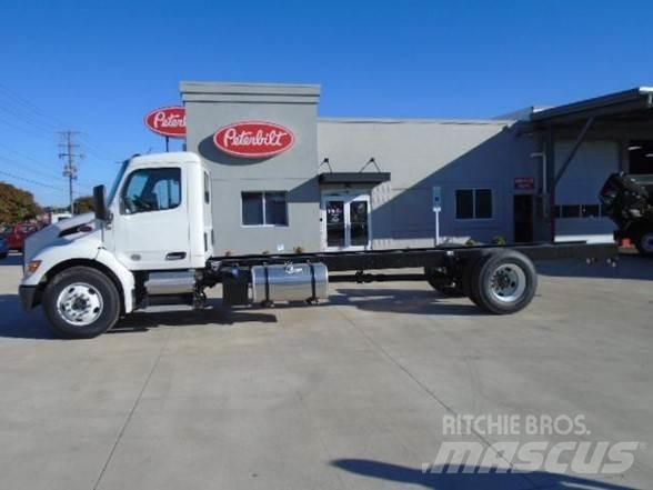 Peterbilt 536 Шаси кабини