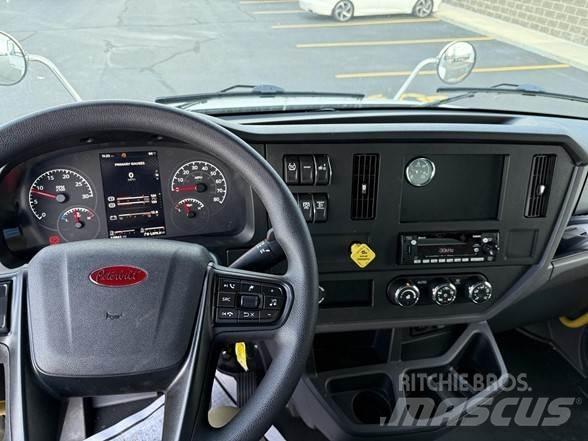 Peterbilt 536 Строителство - Други