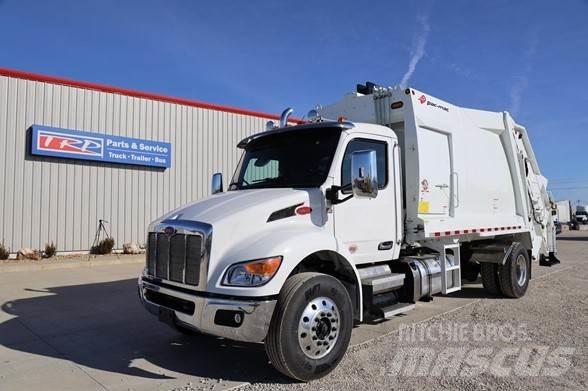 Peterbilt 537 Камиони за отпадъци