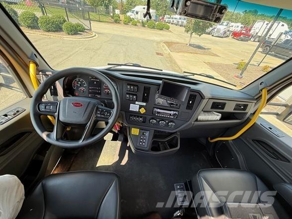 Peterbilt 537 Строителство - Други