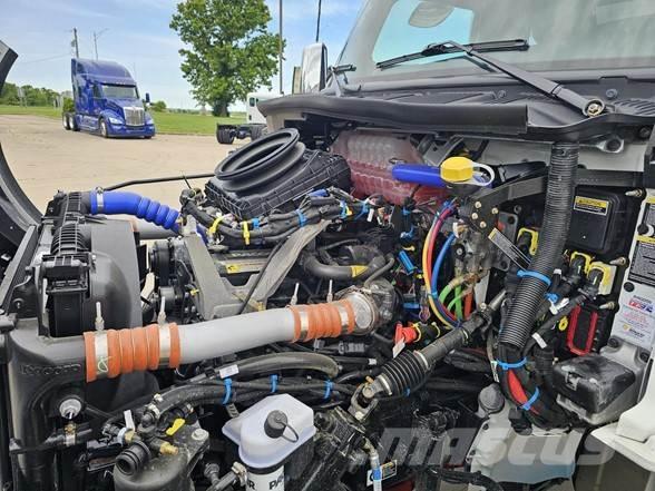 Peterbilt 548 Камиони за отпадъци