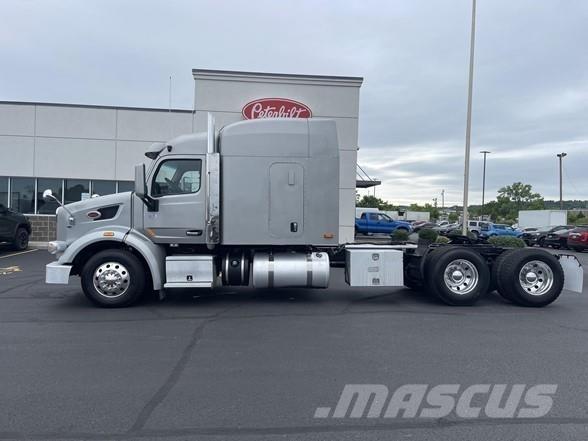 Peterbilt 567 Влекачи