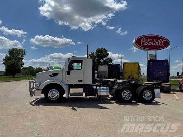 Peterbilt 567 Влекачи