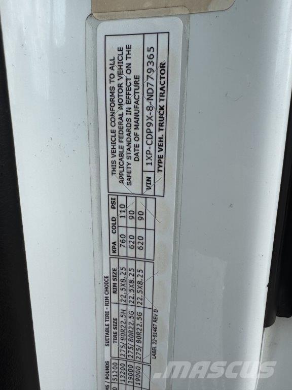 Peterbilt 567 Влекачи