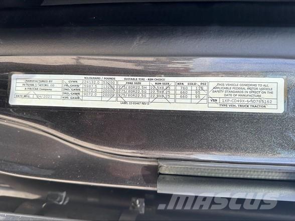 Peterbilt 567 Влекачи