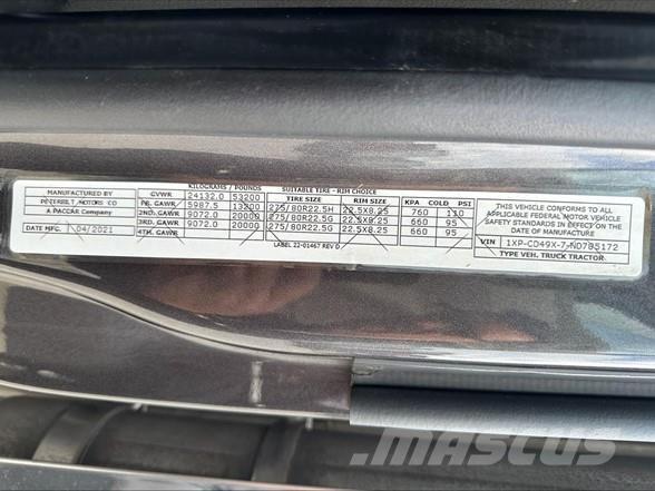 Peterbilt 567 Влекачи