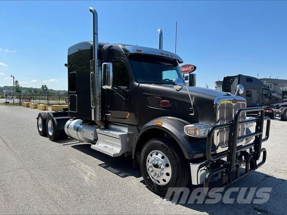 Peterbilt 567 Влекачи