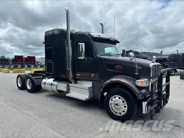 Peterbilt 567 Влекачи