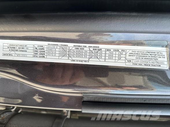 Peterbilt 567 Влекачи