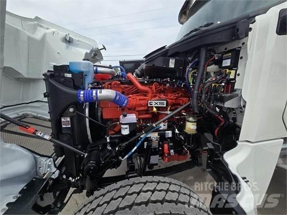 Peterbilt 567 Влекачи