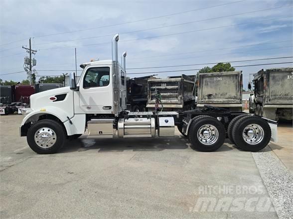 Peterbilt 567 Влекачи
