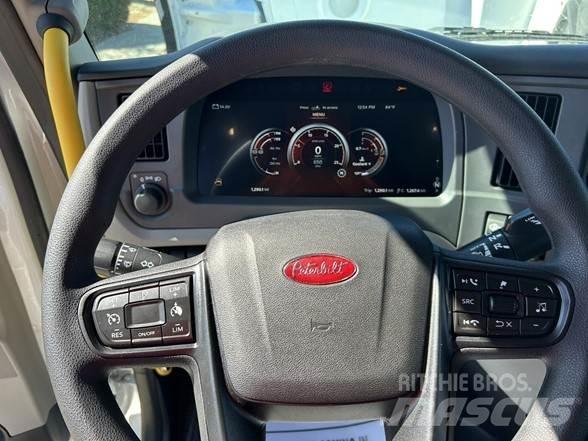 Peterbilt 567 Камиони за отпадъци
