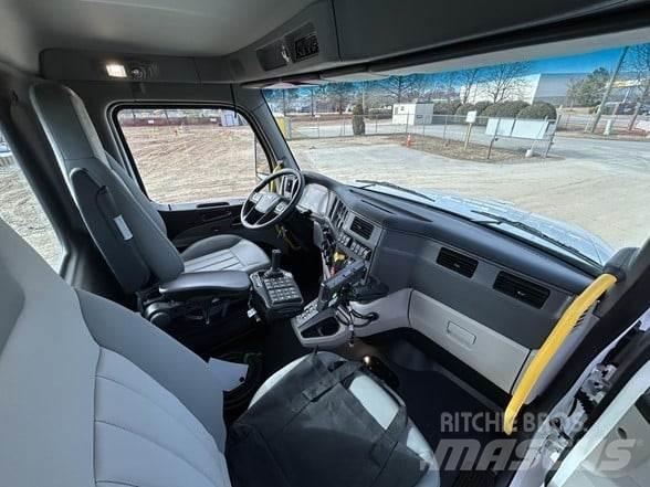 Peterbilt 567 Строителство - Други