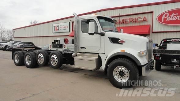 Peterbilt 567 Самосвал