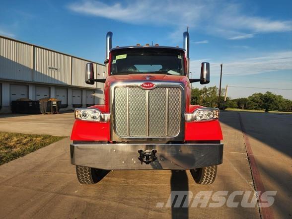 Peterbilt 567 Влекачи