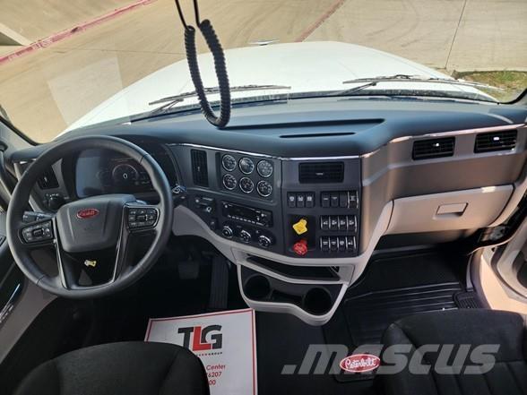 Peterbilt 567 Влекачи