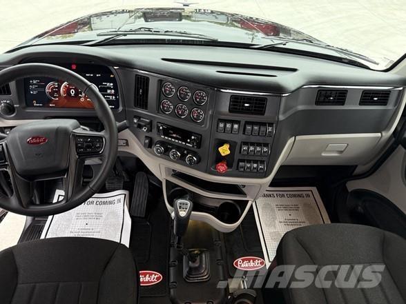 Peterbilt 567 Влекачи