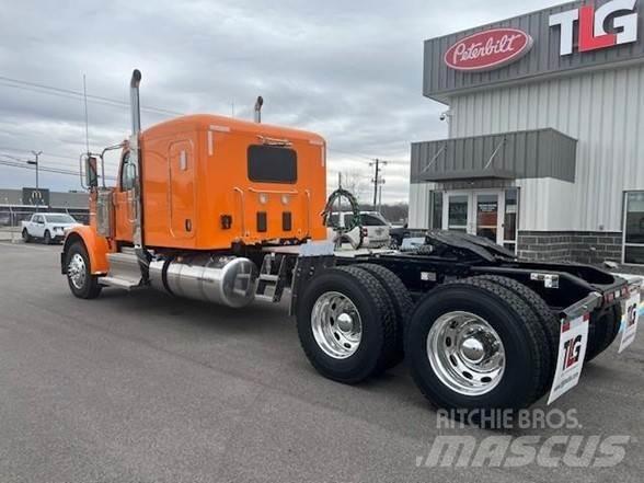 Peterbilt 589 Влекачи