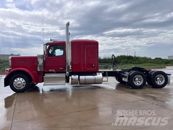 Peterbilt 589 Влекачи